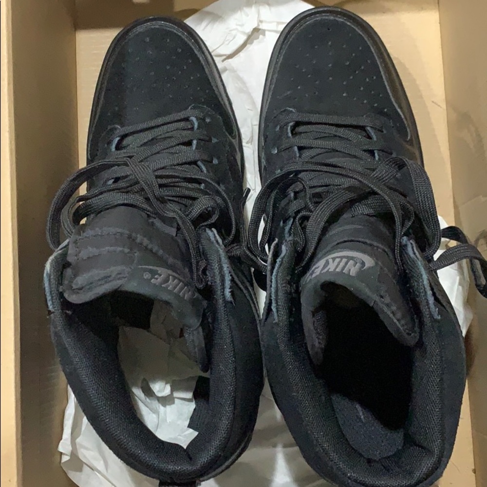 Late wife’s things. Extra money for our children.